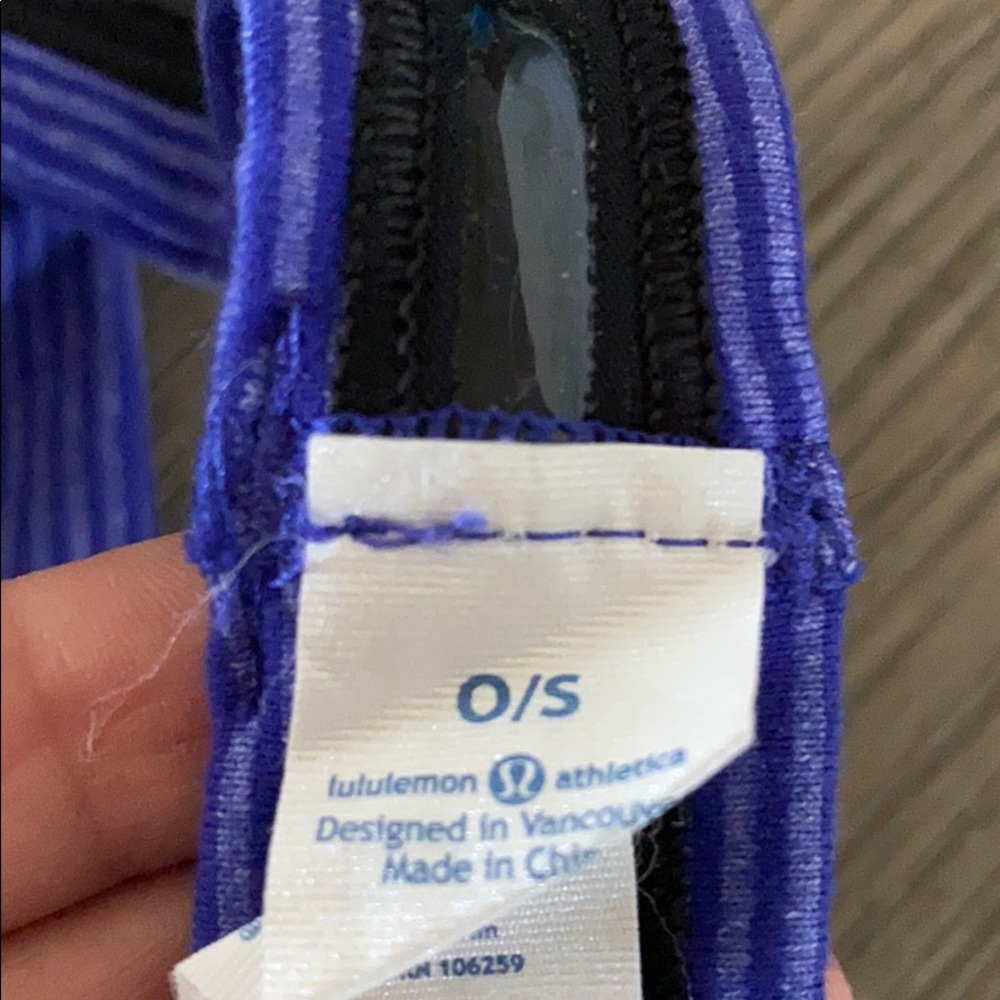 RARE NWOT lululemon Skinny Fly Away Tamer Headband - Picture 4 of 4